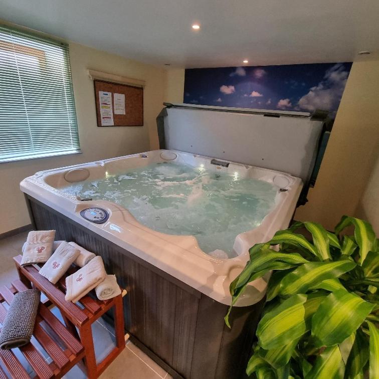 Gite Myrtille 2 A 6 Personnes Avec Spa Et Salle De Jeux Dans La Residence Ventron Luaran gambar